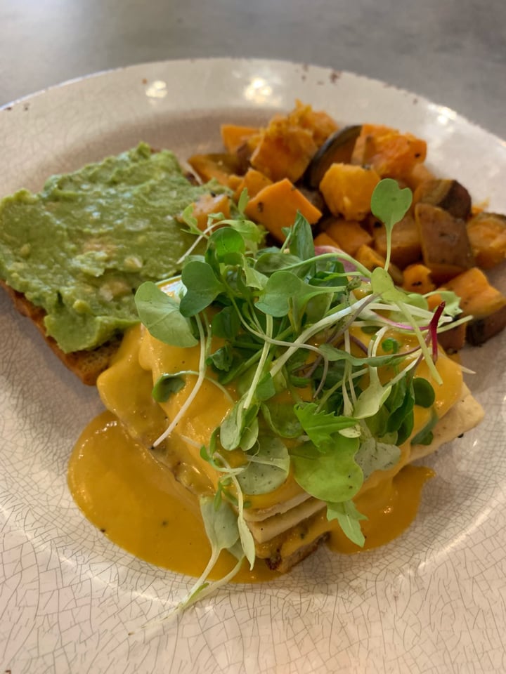 review photo of Seed Plant-Based Cafe Breakfast Sandwich shared by @saj88 on 26 Nov 2019 - review