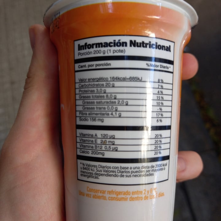 review photo of Felices Las Vacas Yogurt de Durazno y Almendras shared by @martiterraza on 01 Apr 2022 - review