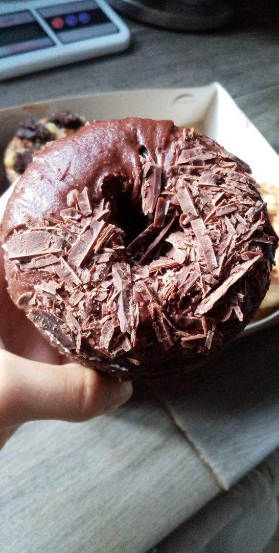 review photo of Piaf Repostería Alternativa Dona Triple Chocolate shared by @andreaescalante on 16 Dec 2019 - review