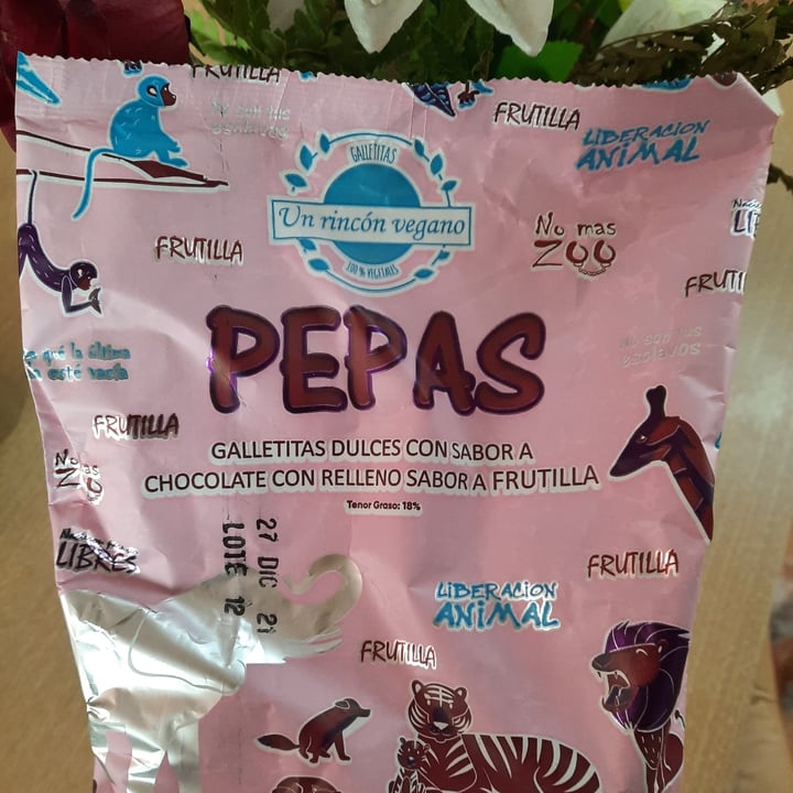 review photo of Un Rincón Vegano Pepas Galletas Dulces con sabor Chocolate con relleno de Frutilla shared by @julietaquispe on 11 Nov 2021 - review