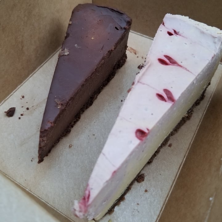 photo of Bunny's Nook Kitchen Cheesecake - of the day shared by @veganonvanisle on  05 Apr 2021 - review