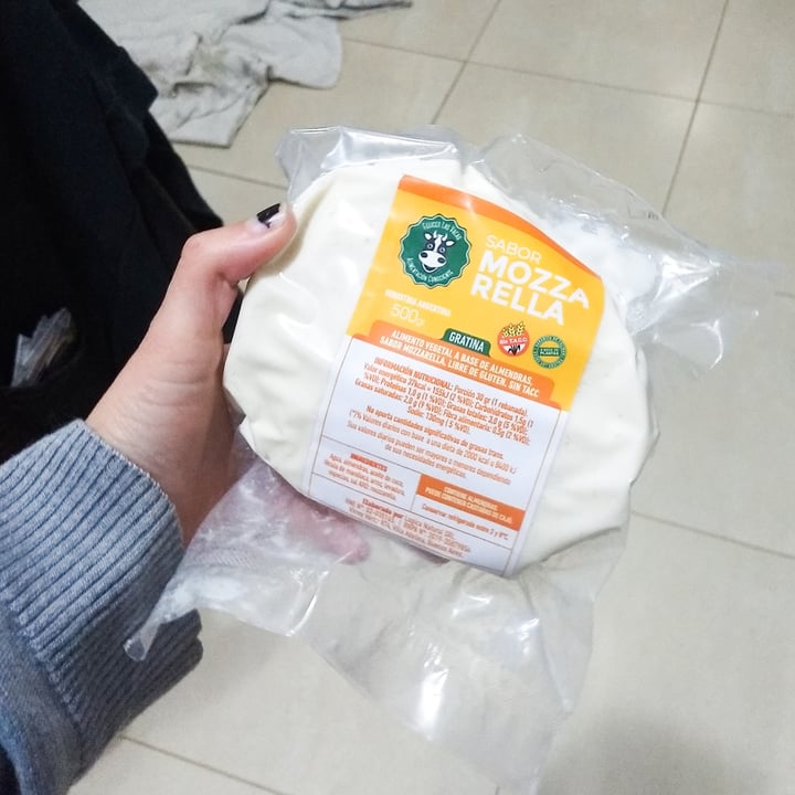 photo of Felices Las Vacas Mozzarella  shared by @kndyd on  15 May 2020 - review