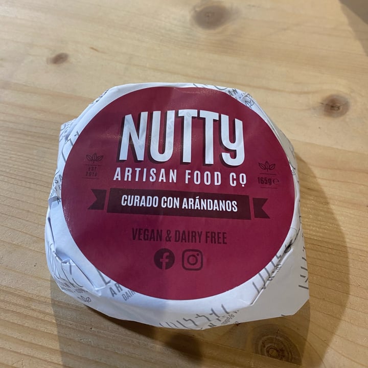 photo of Nutty Artisan Foods Curado con arándanos shared by @neil on  29 Sep 2022 - review