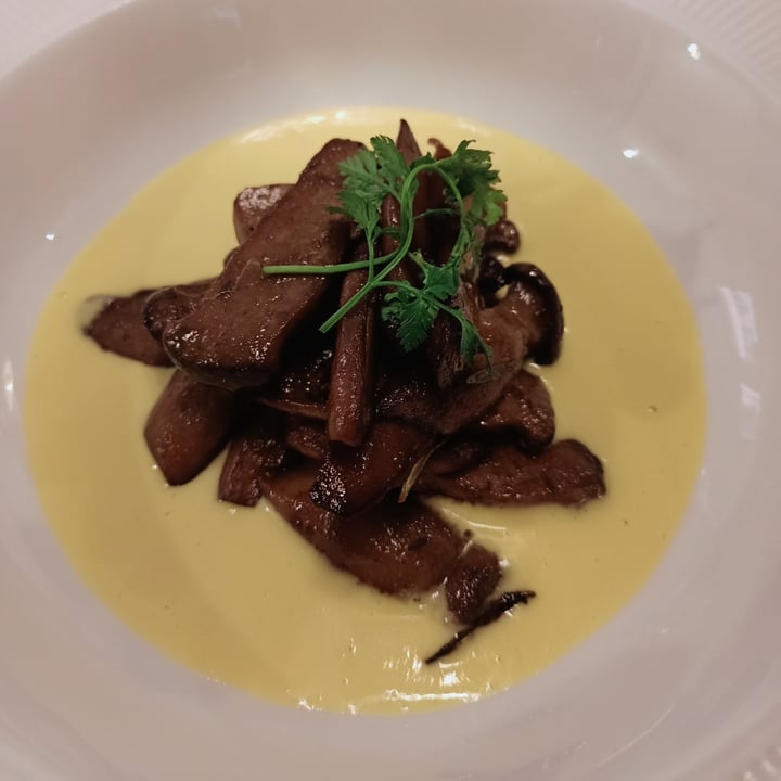 photo of Erbavoglio Funghi Cardoncelli Arrosto shared by @marsss on  23 Jan 2022 - review