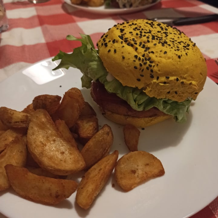 photo of Flower Burger Funky Cecio shared by @michiago on  21 Mar 2022 - review