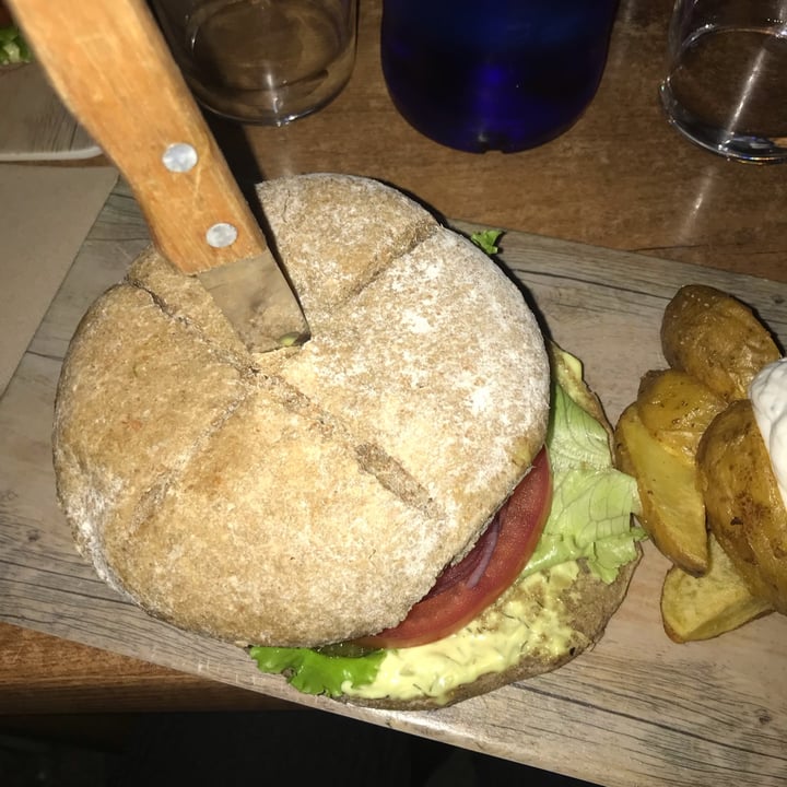 photo of Viva Burger Hamburguesa ahumada shared by @peachpatri on  02 Oct 2021 - review