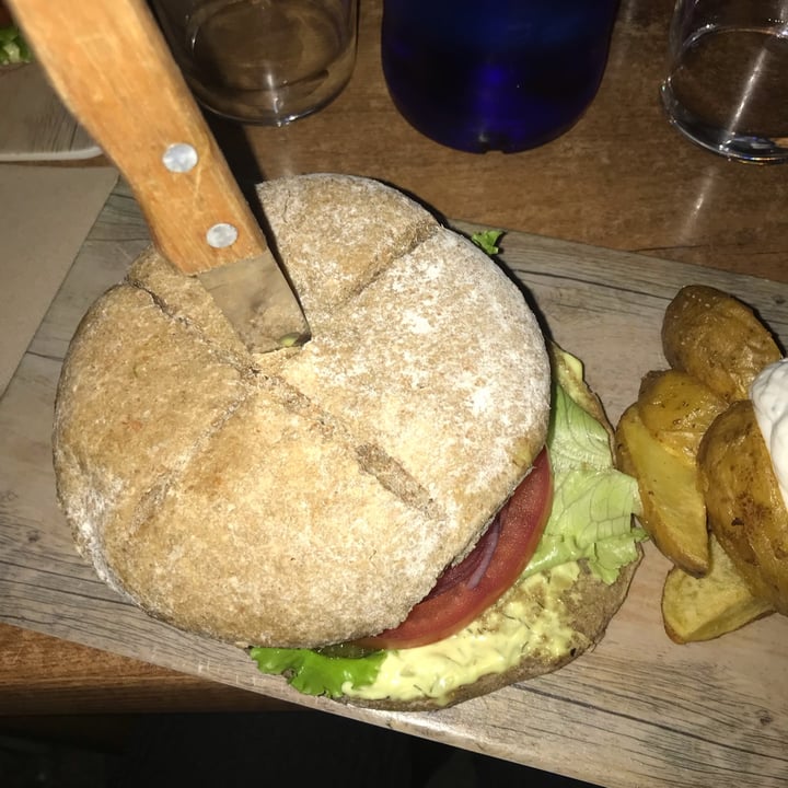 review photo of Viva Burger Hamburguesa ahumada shared by @peachpatri on 02 Oct 2021 - review