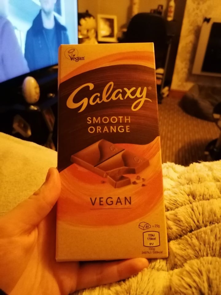 photo of Galaxy Caramelised Hazelnut shared by @louievarley on  06 Dec 2019 - review