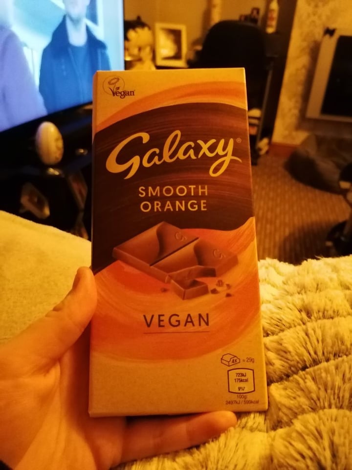 review photo of Galaxy Caramelised Hazelnut shared by @louievarley on 06 Dec 2019 - review