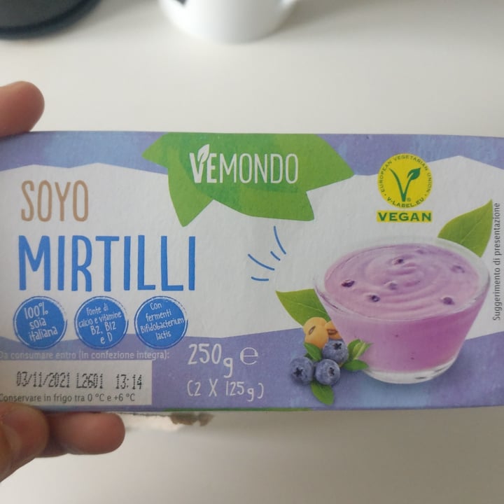 photo of Vemondo yogurt al mirtillo shared by @nothingtwee on  18 Oct 2021 - review