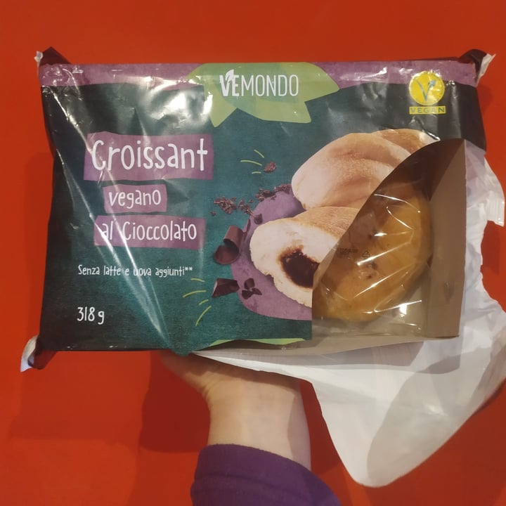 photo of Vemondo Croissant with chocolate filling shared by @martinaaa on  15 Jan 2022 - review
