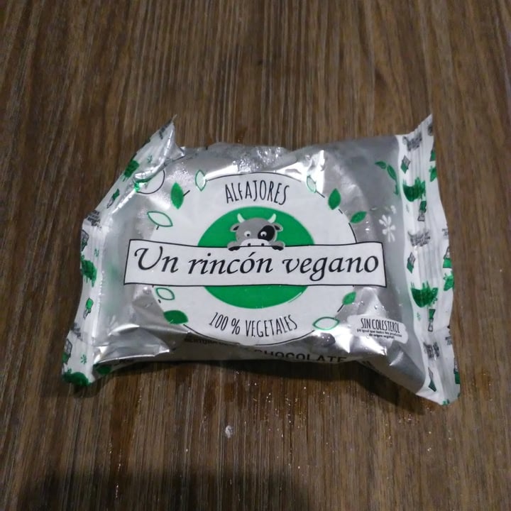 photo of Un Rincón Vegano Alfajor Chocolate shared by @jaques13 on  16 Jan 2022 - review