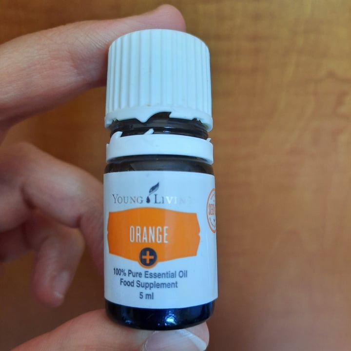 photo of Young Living Naranja shared by @loreh on  09 Jun 2021 - review
