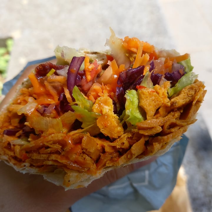 photo of Neue Dönastie Vegan Döner shared by @elisabbatini on  13 Aug 2022 - review