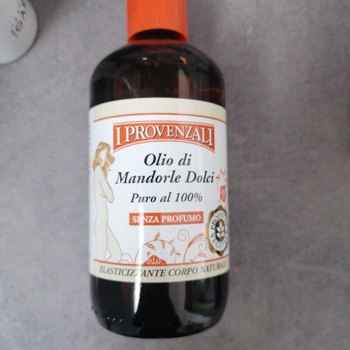 review photo of I Provenzali Olio di Mandorle Dolci shared by @sofiareggio on 13 Apr 2022 - review