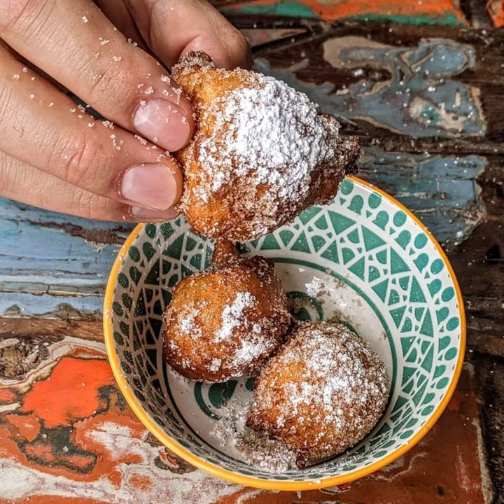 photo of Ninna's Sicilian Donuts shared by @itsrvh on  08 Nov 2021 - review