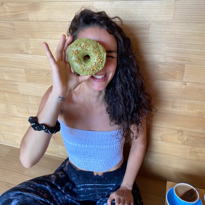 photo of Dreamwave Donuts Kemangi & Pistachio Donut shared by @isshappy on  15 May 2021 - review