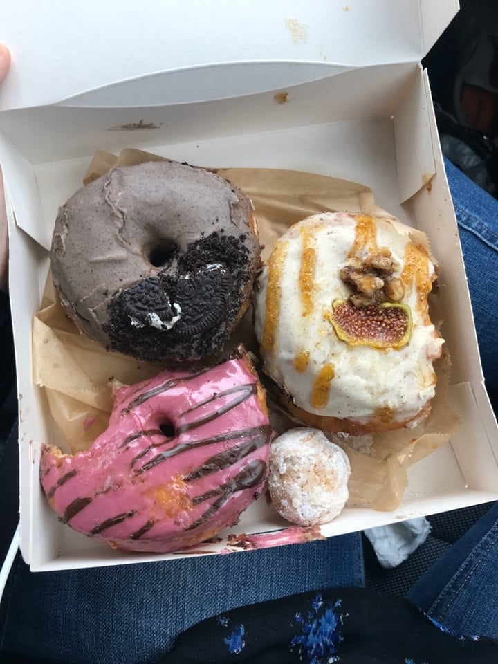 photo of Bite Me Café Donut de Oreo shared by @the2clocksgirl on  20 Nov 2019 - review