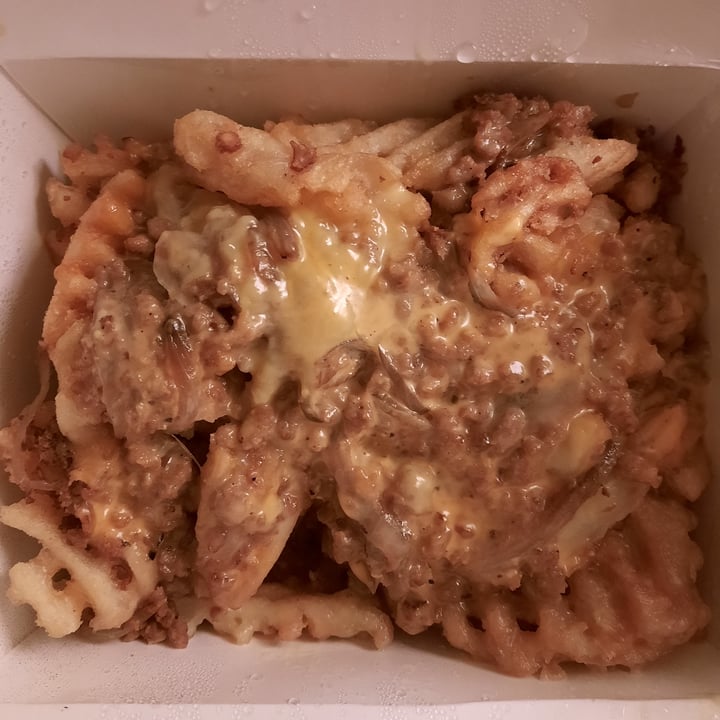 photo of Bowhead Pub Animal Fries shared by @essythevegan on  17 Jan 2021 - review