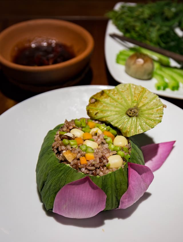 Photo of the dish “Brown rice in lotus leaf”