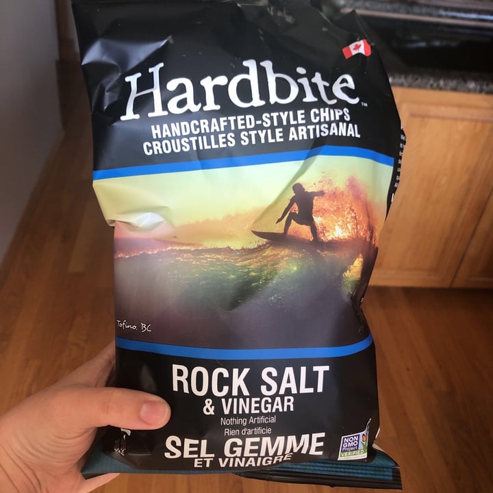 photo of Hardbite Rock Salt & Vinegar Chips shared by @cherylje on  28 Apr 2020 - review