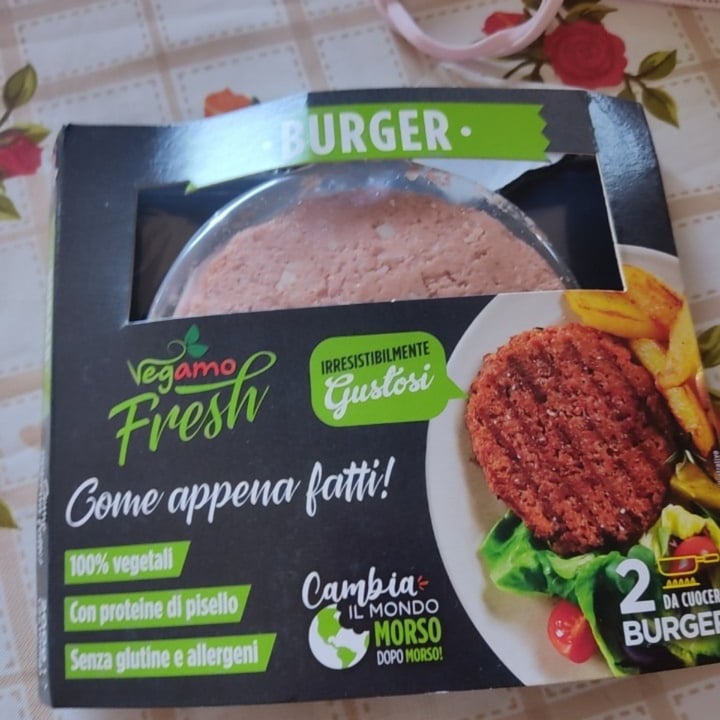 photo of Vegamo Burger fake meat shared by @marydrago3 on  10 Sep 2022 - review
