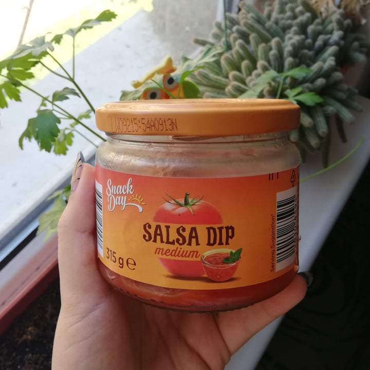 photo of Snack Day Salsa dip (medium) shared by @flouredfingers on  23 Oct 2020 - review