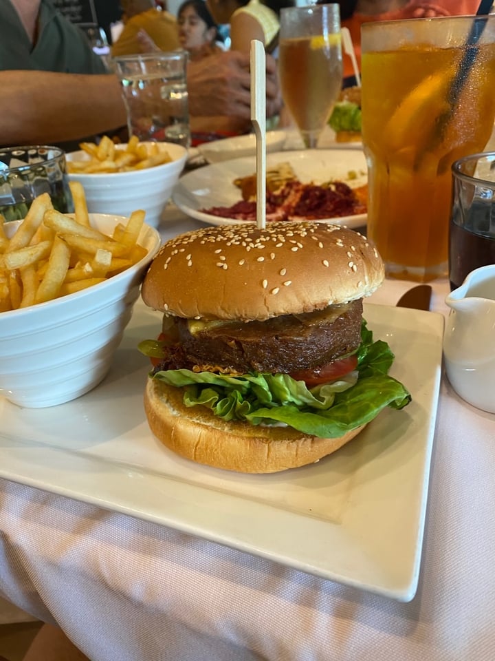 photo of Original Sin Mediterranean Restaurant O.S Burger (Beyond Burger patty) shared by @willystyleee on  23 Jan 2020 - review