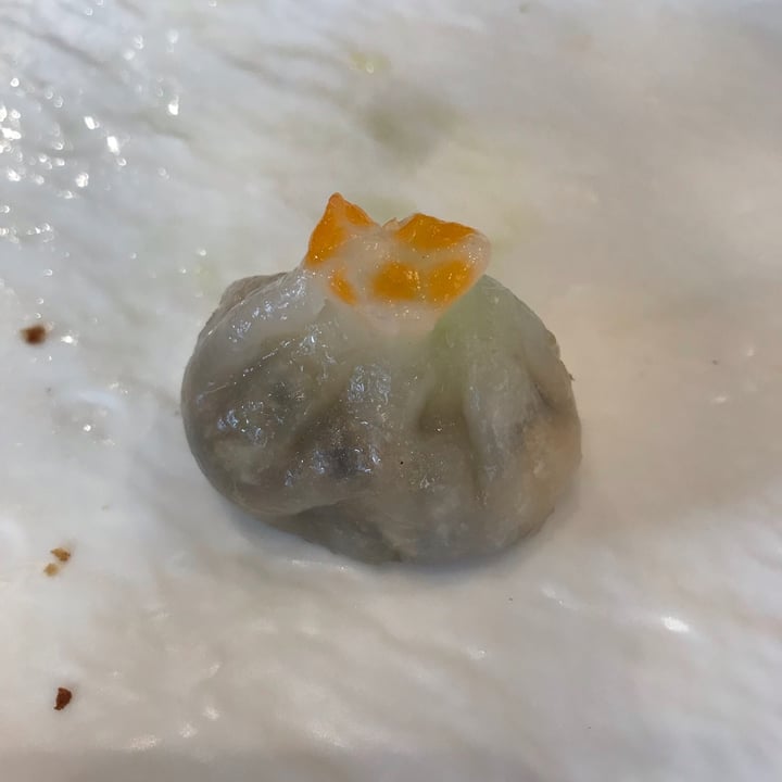 photo of Lotus Vegetarian Restaurant Truffle Mixed Mushroom Dumplings shared by @veggieoty on  21 Dec 2020 - review