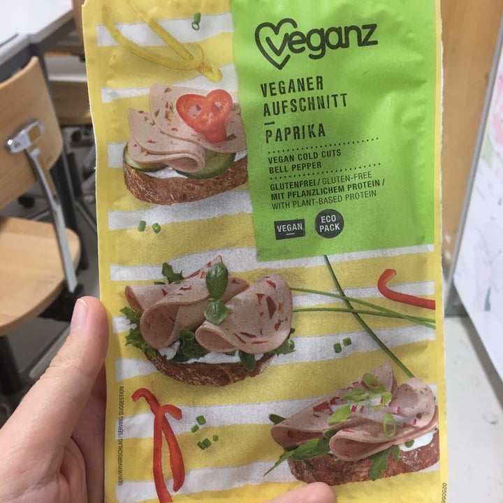 review photo of Veganz Veganer Aufschnitt Paprika shared by @matinegri on 04 Dec 2021 - review