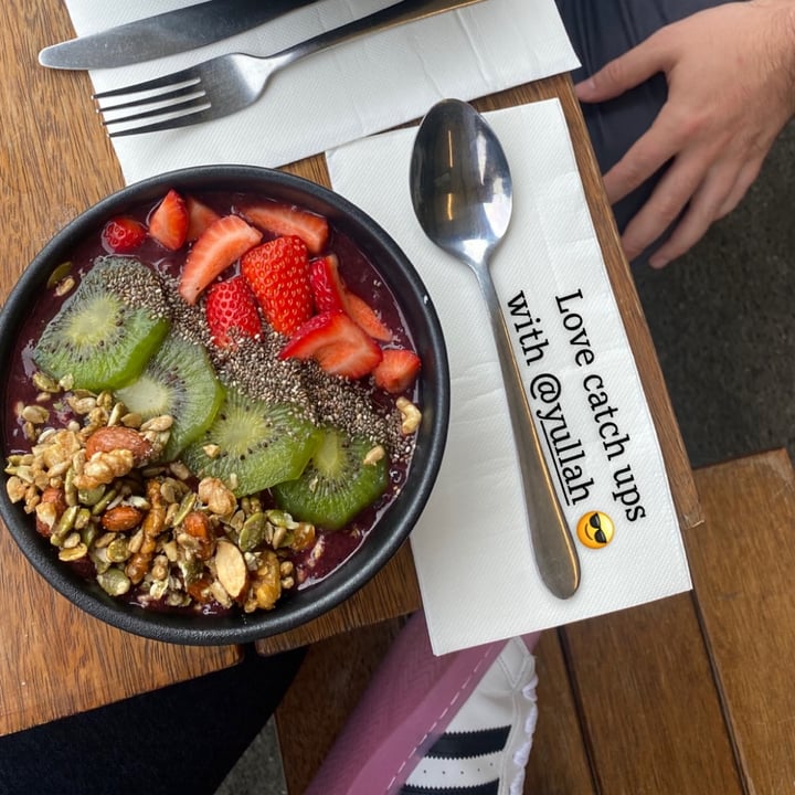 photo of Two Bob Snob Açai Bowl shared by @gunitdoinit on  18 Mar 2021 - review