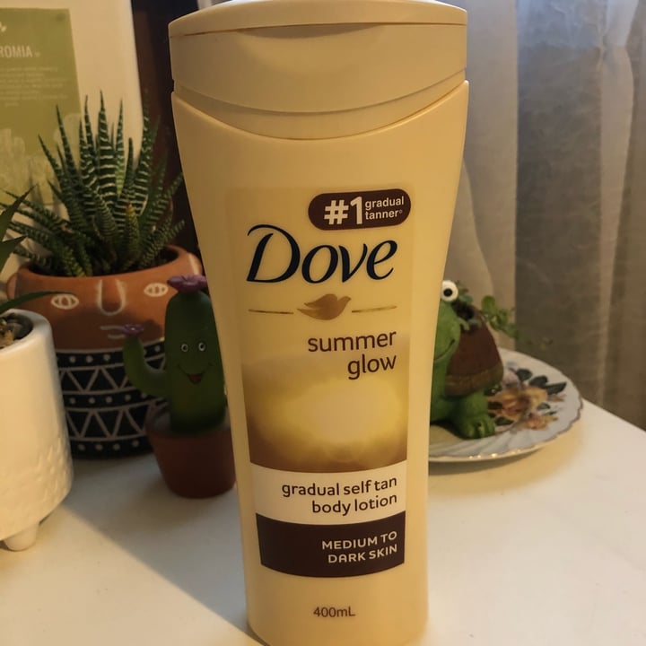 photo of Dove Gradual Tan Moisturiser shared by @ajah on  13 Mar 2022 - review