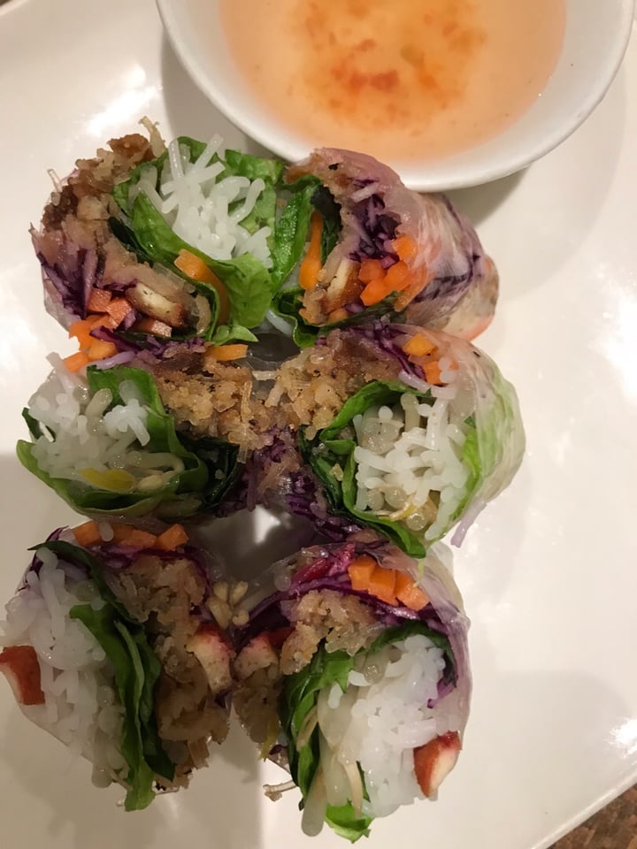 review photo of Tamarind Vietnamese Grill & Noodle House Spring Rolls and Sizzling Sticky Rice With Tofu & Veg shared by @pattym on 09 Dec 2018 - review