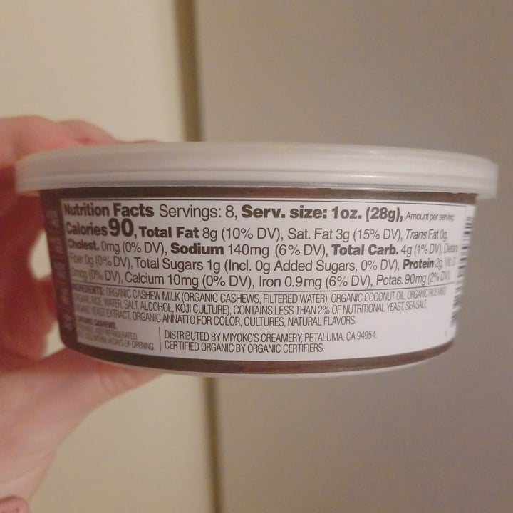 review photo of Miyoko's Creamery Roadhouse Cheddar Classic Sharp shared by @babydolldaydreams on 30 Aug 2022 - review