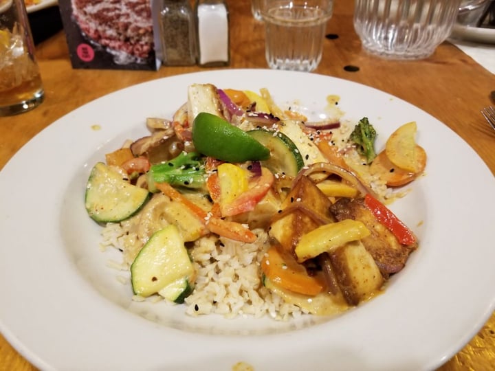 review photo of At Sara's Table Chester Creek Cafe Thai Curry with Tofu shared by @vtxsteve on 24 Sep 2018 - review