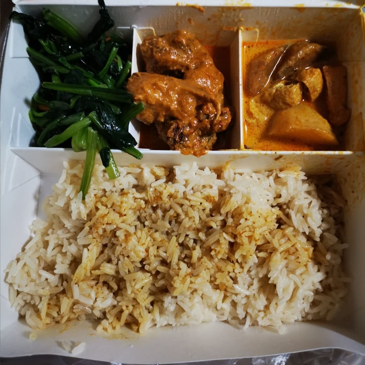 photo of Green dot Bento Set shared by @soyfarsoygood on  12 Sep 2021 - review