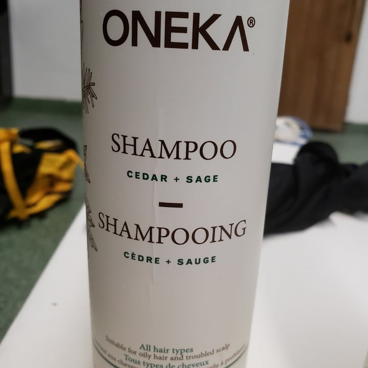 photo of Oneka Elements Cedar + Sage shampoo shared by @alexfoisy on  12 Jan 2022 - review