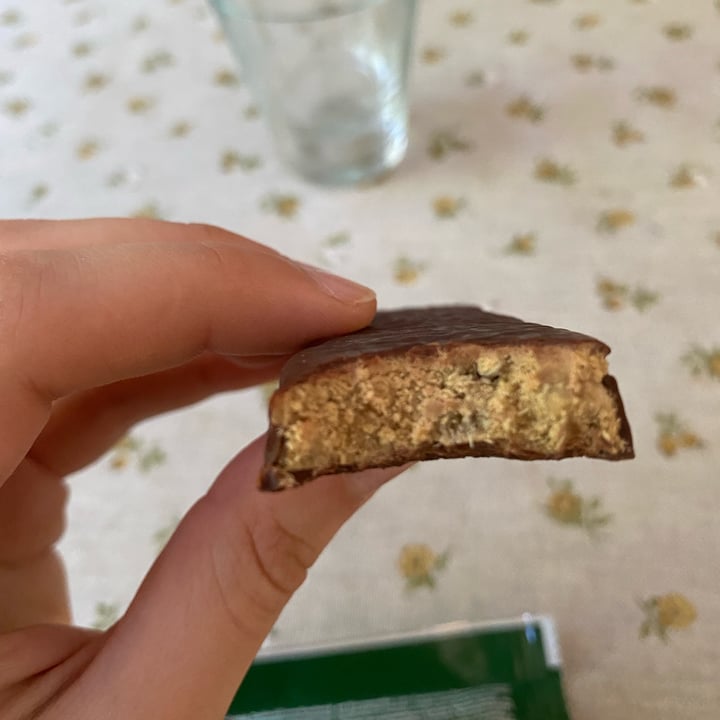 photo of Vegan Protein Bar  Protein Bar Gusto Biscotti E Crema shared by @michelavegan on  11 Sep 2022 - review