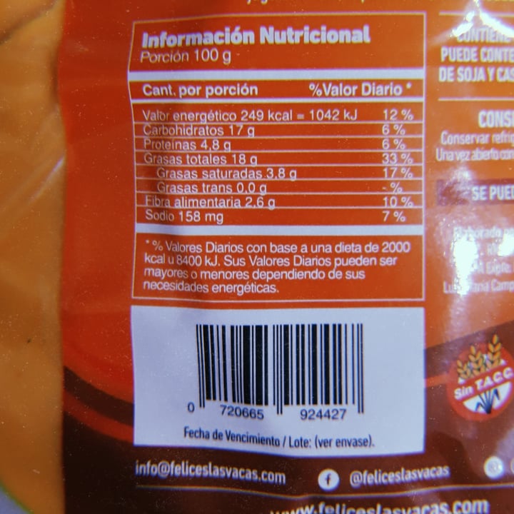 photo of Felices Las Vacas Queso Cheddar en Fetas shared by @nanicuadern on  12 Aug 2021 - review