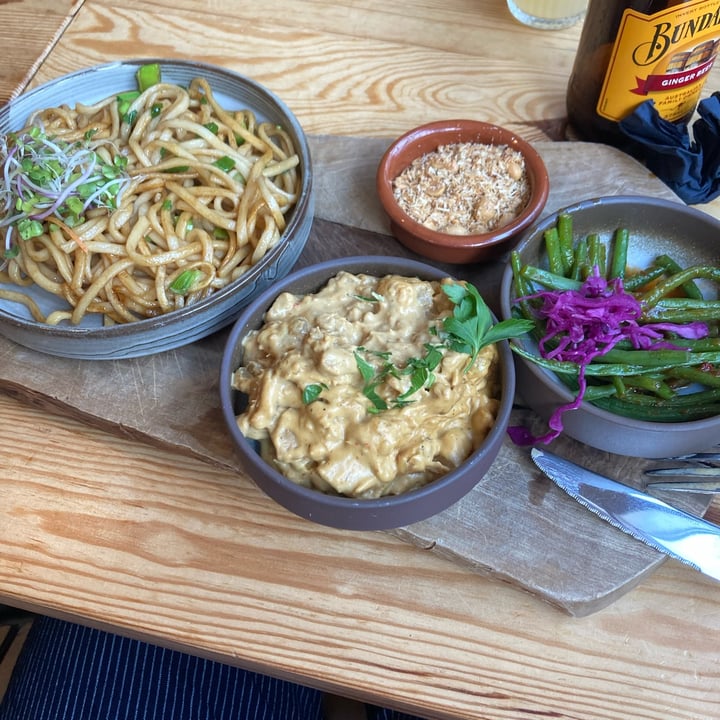 review photo of Bindicafe vega(n) food Rendang shared by @sofieredsiren on 06 Sep 2022 - review