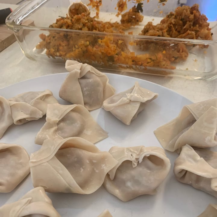 review photo of Nasoya Vegan Egg Roll Wraps shared by @mariasgarden on 28 Sep 2021 - review