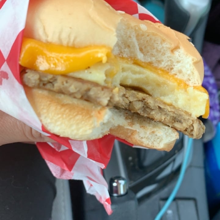photo of Santana's Vegan Grill Sausage, egg, and cheese burger shared by @vegancheese on  28 Sep 2021 - review