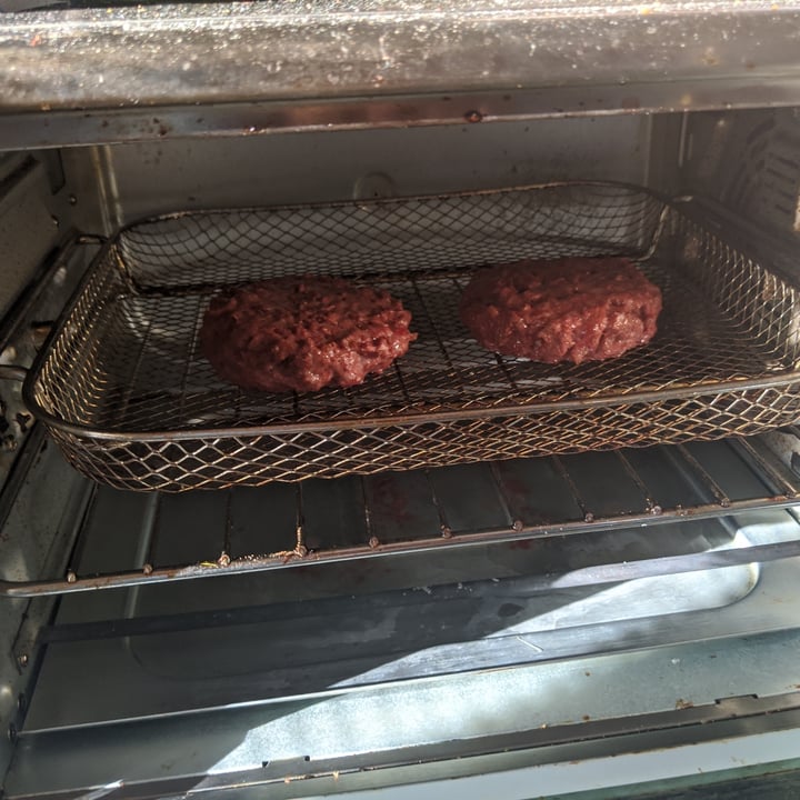 photo of Beyond Meat Beyond Burger Plant-Based Patties shared by @polimana on  07 Oct 2020 - review