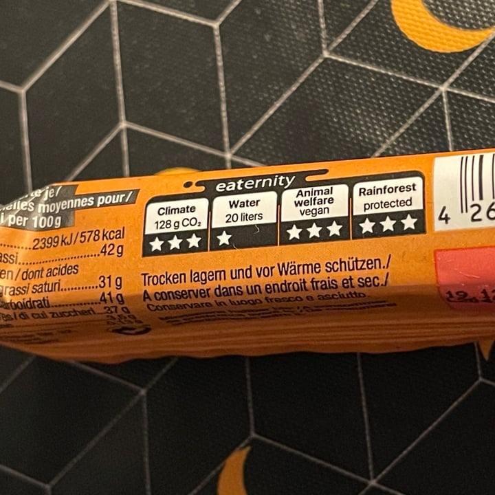 photo of Veganz Choc Bar Coconut shared by @nessamon on  08 Jan 2021 - review