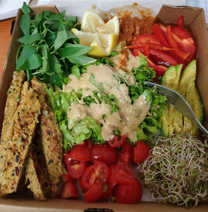 photo of Earth Forest Falafel Bowl shared by @rosiebee on  14 Feb 2020 - review