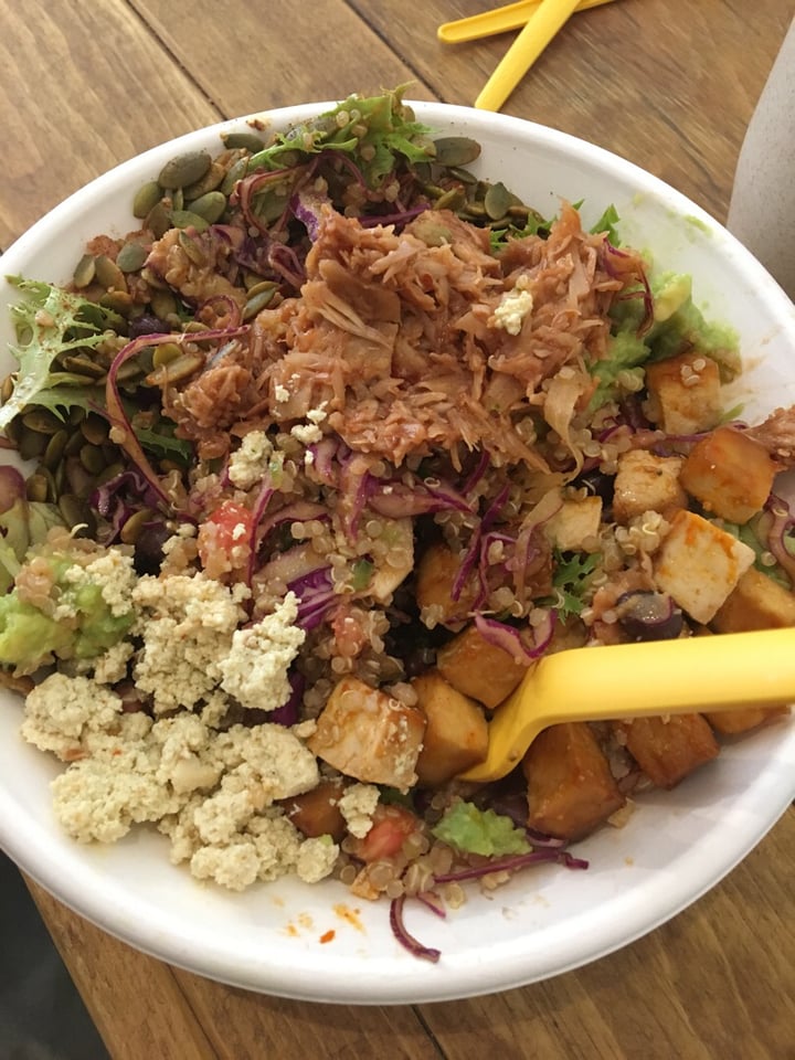 review photo of Calii Love Legendary Salad Bowl shared by @veganbee on 13 Sep 2019 - review