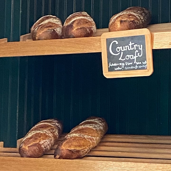 photo of Le Fournil Bakery Country loaf shared by @malarky on  18 Jul 2022 - review