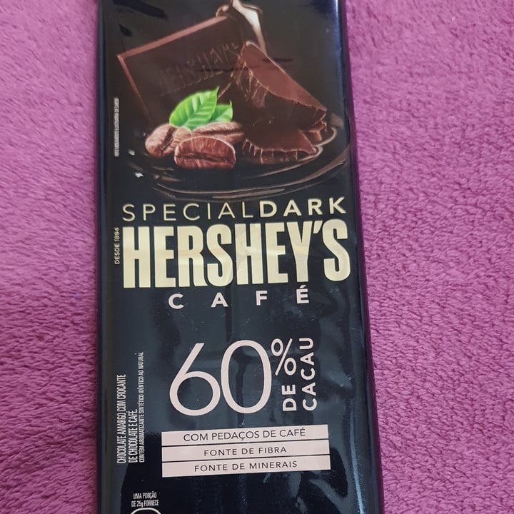 photo of Hershey's Special dark 60% Cacau Sabor Café shared by @silvanaservolo on  25 Jul 2022 - review