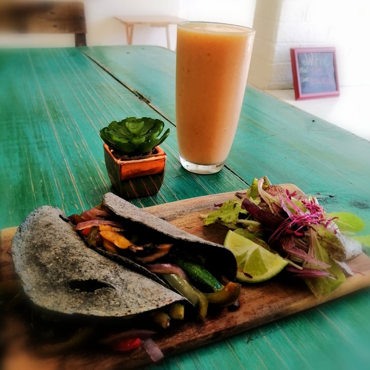 photo of Nomada Organics y Gourmet Fajitas Vegano shared by @sheila67 on  21 Apr 2021 - review
