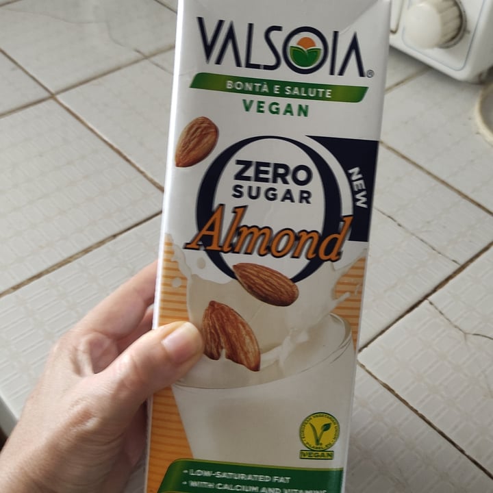 review photo of Valsoia Latte di mandorla senza zuccheri shared by @flaviawhites on 23 Nov 2022 - review